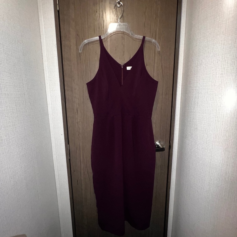 Dress The Population Burgundy Midi Sheath Dress M – Sleek Cocktail/Workwear